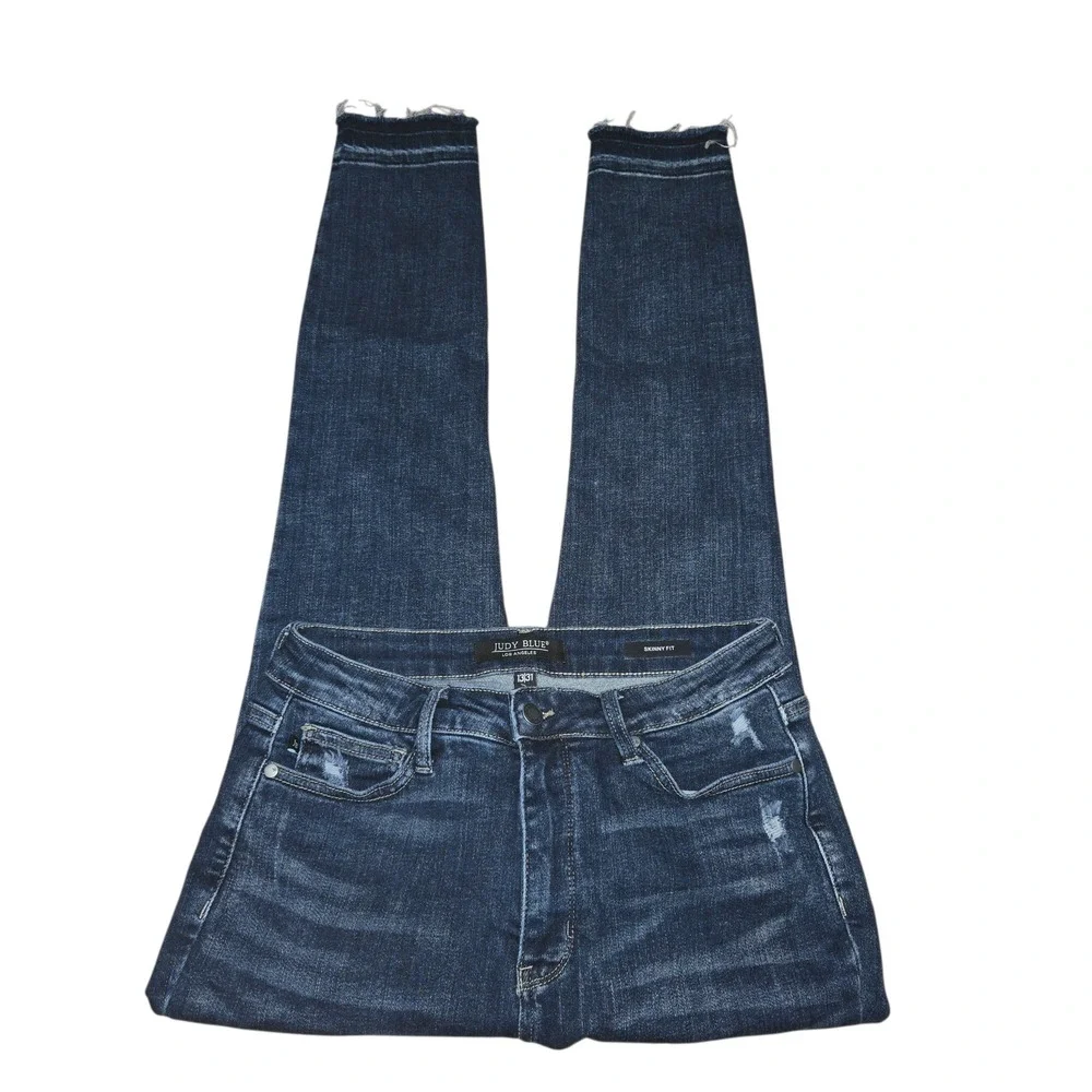 Judy Blue Skinny Fit Dark Wash Distressed Raw Hem Jeans JB88417 Size 13/31 - Picture 2 of 9